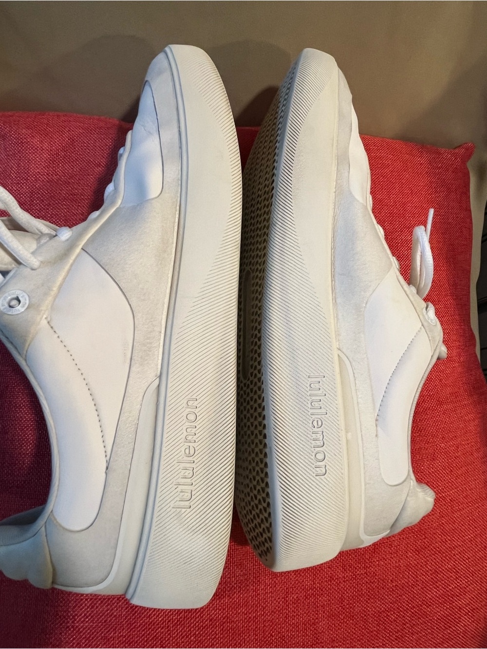 Lululemon White microsuede men’s Sneakers SZ 13